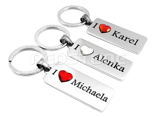 Kľúčenka z chirurgickej ocele s menom a Swarovského srdiečkom